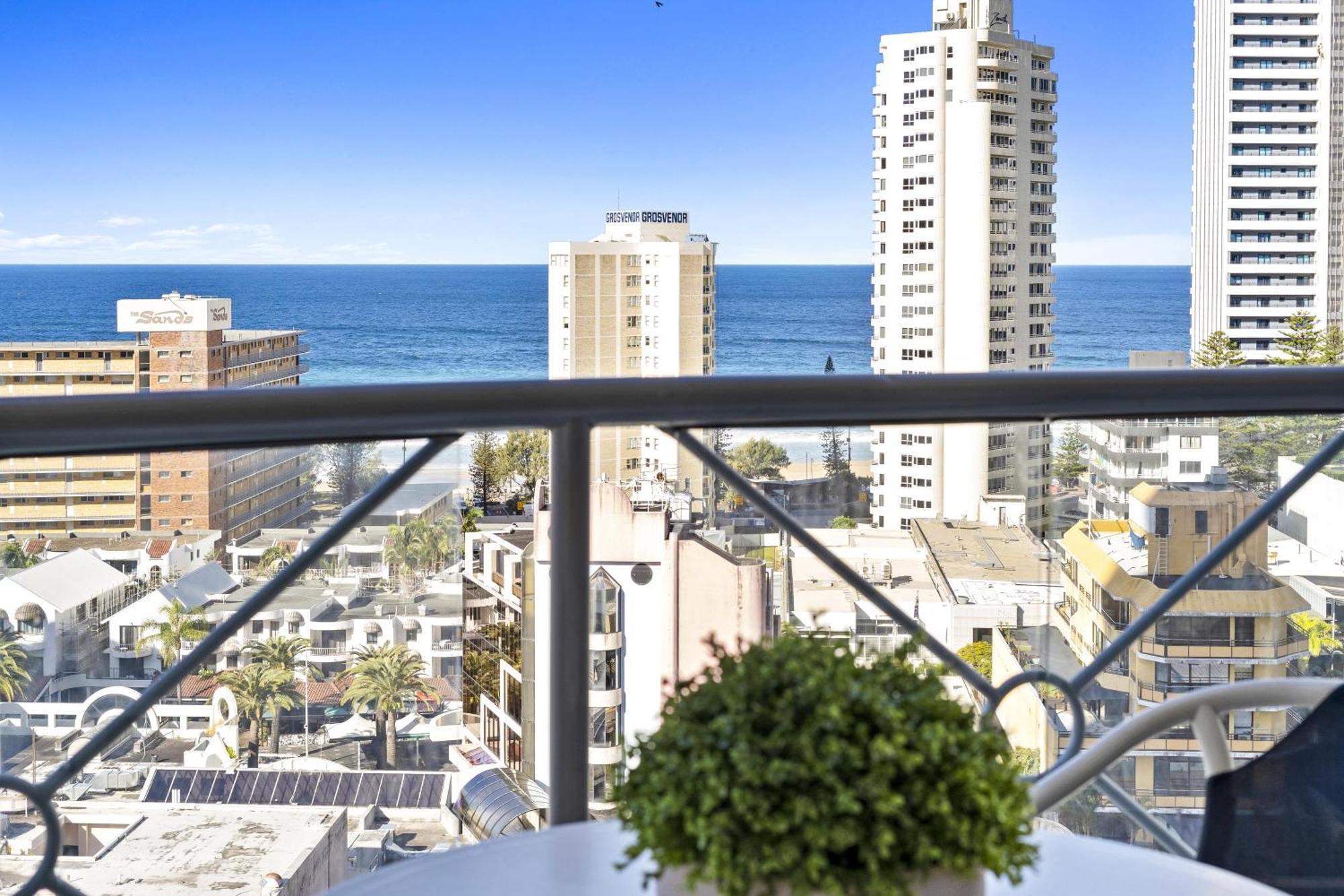 Chevron Renaissance Surfers Paradise Mid Week Madness Deal - Q Stay Gold Coast Dış mekan fotoğraf